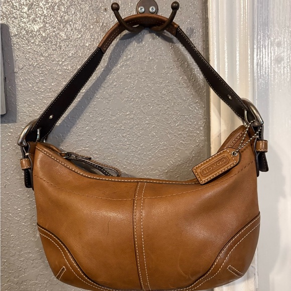 Coach vintage small bag 🤎😩 - Picture 1 of 4